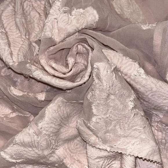 Wilfred Lourdes Blouse - Picture 8 of 13